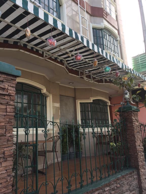 1 River Central Hostel Makati City Exterior foto
